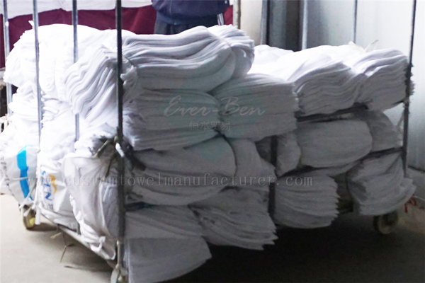 China Bulk Custom white cotton towels wholesale Bulk Hotel Towels Exporter